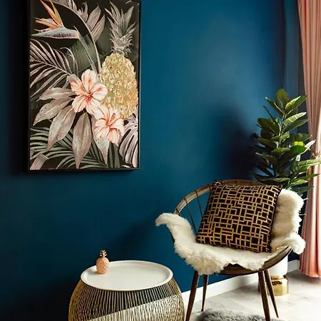 Apartment Welcome To The Jungle!